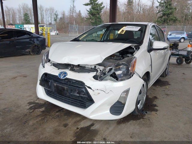 JTDKDTB31G1130721 Toyota Prius C Two