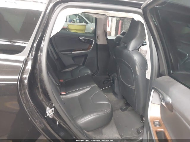 2017 VOLVO XC60 YV440MDU4H2010632 Photo 7