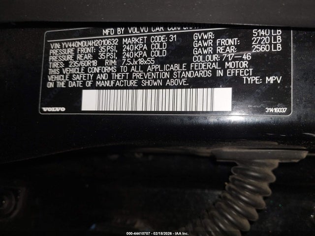 2017 VOLVO XC60 YV440MDU4H2010632 Photo 8