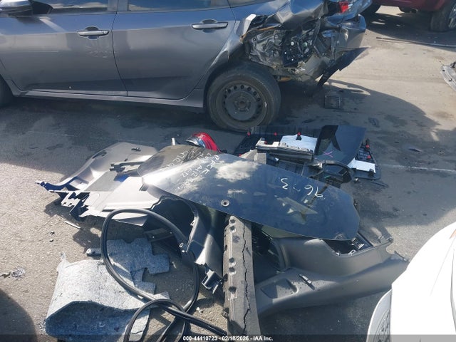 5TDFZRAHXNS095678 Toyota Highlander Platinum