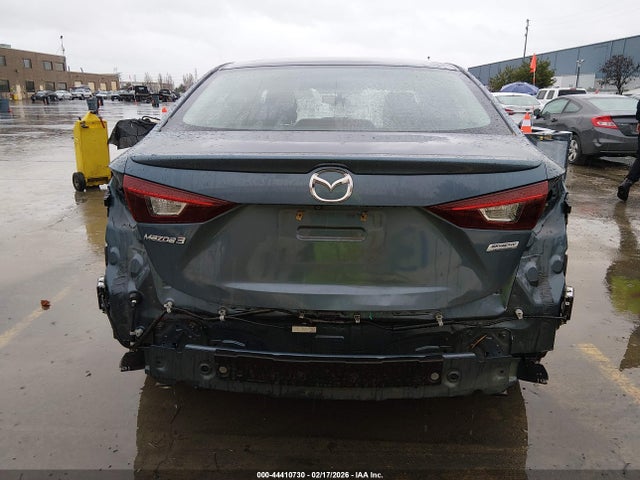 3MZBM1V79FM227960 Mazda Mazda3 I Touring