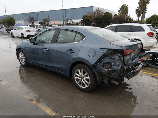 3MZBM1V79FM227960 Mazda Mazda3 I Touring