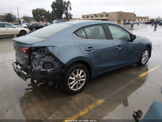 3MZBM1V79FM227960 Mazda Mazda3 I Touring