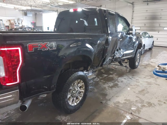 2018 FORD F-250 1FT7X2B64JEB15048 Photo 5