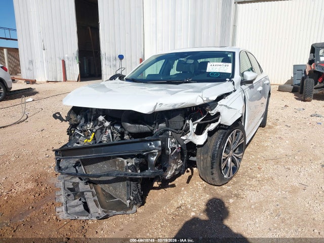 Продаж на аукціоні авто 2020 Volkswagen Passat 2.0t Sel, vin: 1VWCA7A3XLC027671, номер лоту: 44410749