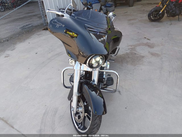 2014 HARLEY-DAVIDSON FLHX 1HD1KBM10EB662071 Photo 4