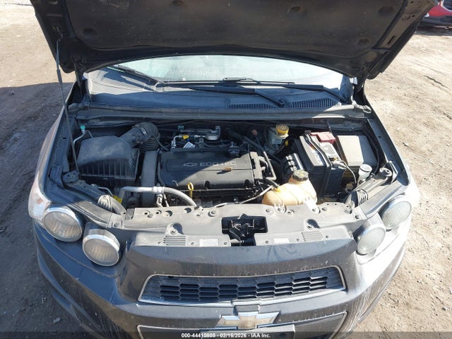 1G1JC6SH0F4125348 Chevrolet Sonic Lt Auto