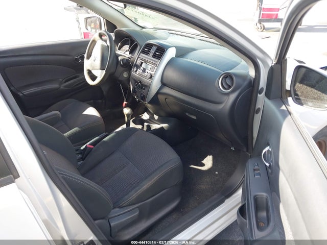 Продажа на аукционе авто 2016 Nissan Versa 1.6 S/1.6 S+/1.6 Sl/1.6 Sv, vin: 3N1CN7AP5GL833442, номер лота: 44410814