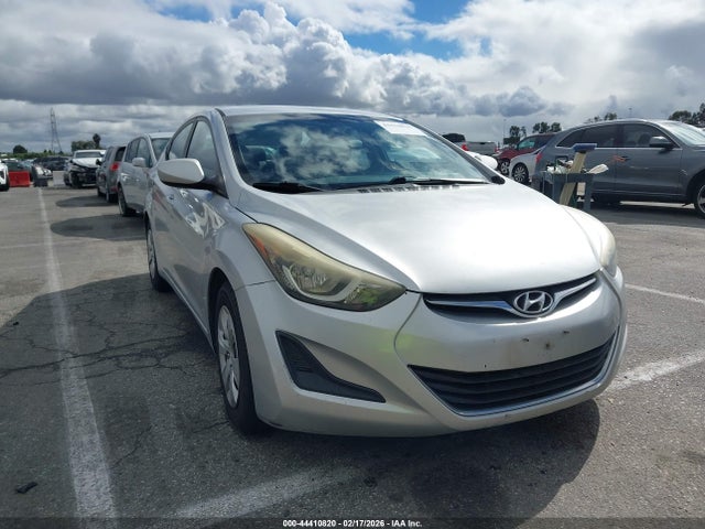 2016 HYUNDAI ELANTRA 5NPDH4AE3GH715508
