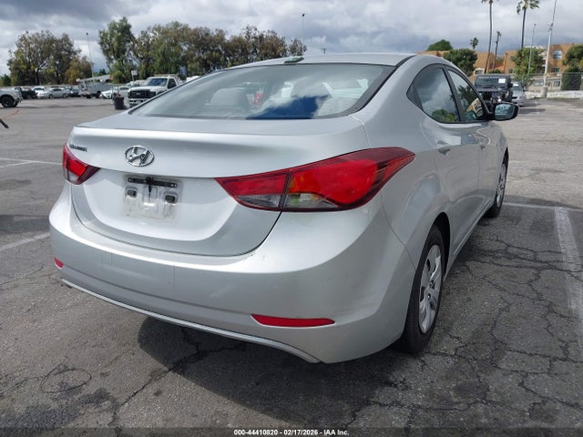 2016 HYUNDAI ELANTRA 5NPDH4AE3GH715508 Photo 3