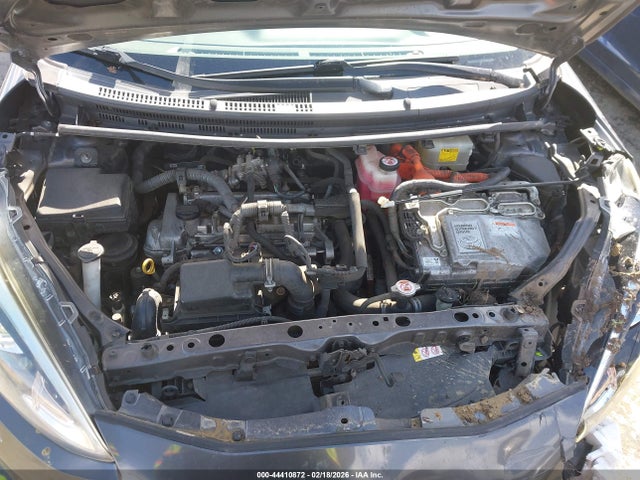 JTDKDTB32J1604179 Toyota Prius C One