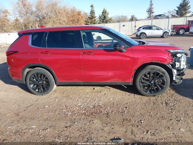 Продаж на аукціоні авто 2022 Mitsubishi Outlander Black Edition S-awc/se 2.5 S-awc/se Launch Edition S-awc, vin: JA4J4UA8XNZ069781, номер лоту: 44410874