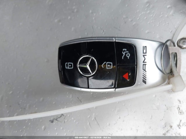 WDDWJ8GB5KF890935 Mercedes-Benz Amg C 63