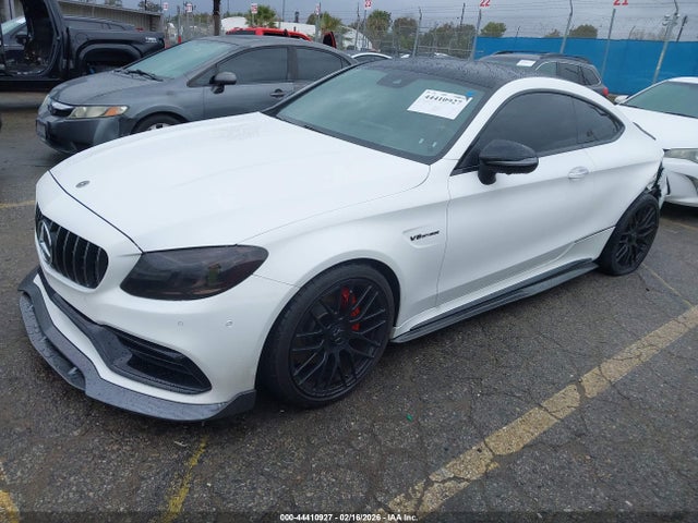 WDDWJ8GB5KF890935 Mercedes-Benz Amg C 63