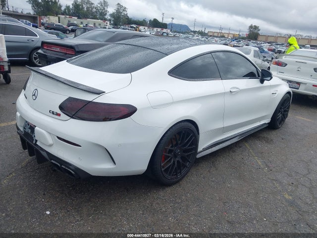 WDDWJ8GB5KF890935 Mercedes-Benz Amg C 63