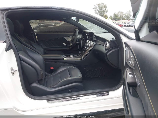 WDDWJ8GB5KF890935 Mercedes-Benz Amg C 63