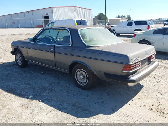 1984 MERCEDES-BENZ 300 WDBAB53A3EA141757 Photo 2