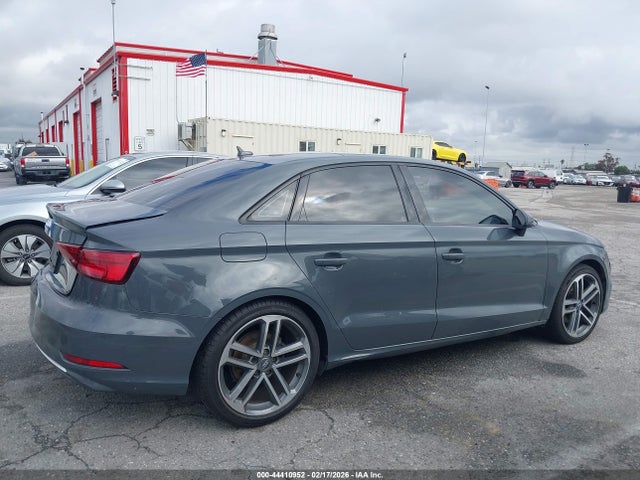 Audi A3 2.0t Premium 2017 WAUAUGFF1H1033914 Image 13