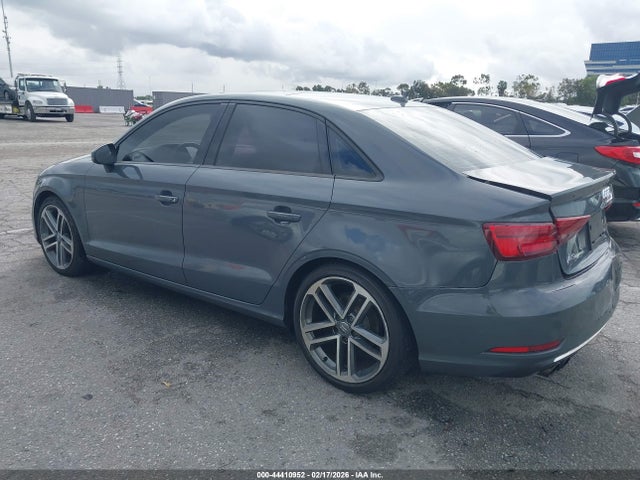 2017 AUDI A3 WAUAUGFF1H1033914 Photo 2