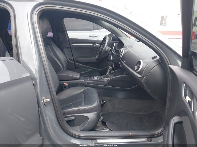 2017 AUDI A3 WAUAUGFF1H1033914 Photo 4