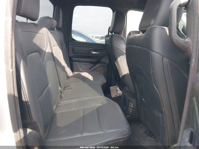 1C6SRFCT7NN283411 RAM 1500 Tradesman 4x4 6&#039;4 Box