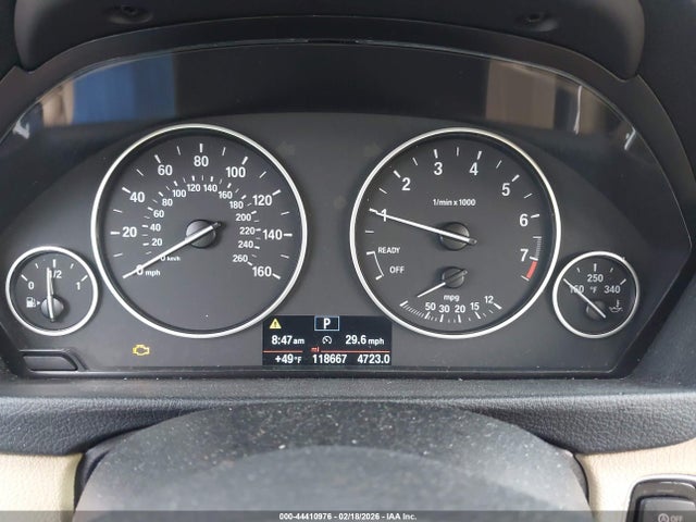 44410976 :رقم المزاد ، WBA3C3G54ENR25301 vin ، 2014 Bmw 320i Xdrive مزاد بيع
