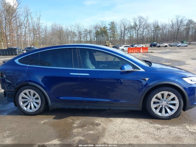 5YJXCBE25HF050496 Tesla Model X 100d/75d/90d