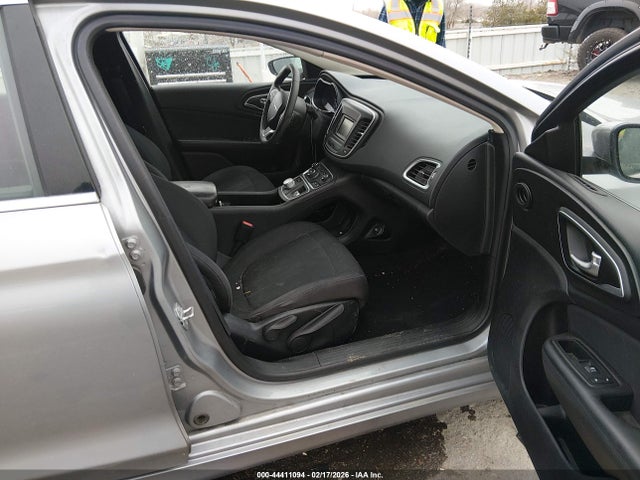 Продаж на аукціоні авто 2015 Chrysler 200 Limited, vin: 1C3CCCAB8FN632931, номер лоту: 44411094