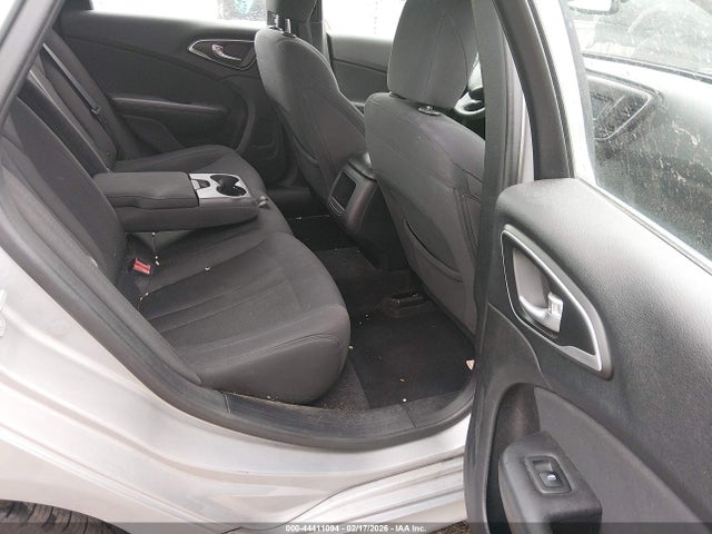 Продаж на аукціоні авто 2015 Chrysler 200 Limited, vin: 1C3CCCAB8FN632931, номер лоту: 44411094