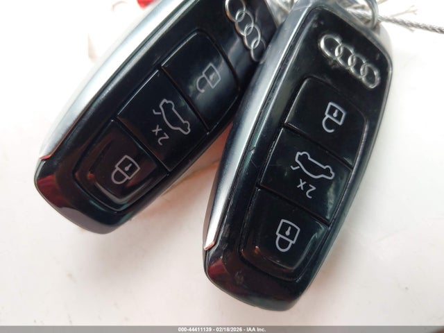 2023 AUDI A6 WAUL2BF29PN059151 Photo 10