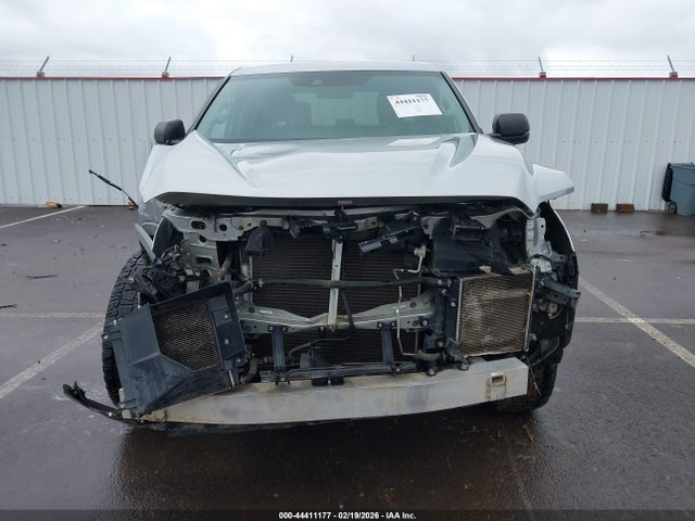 5TFLA5DB5NX049468 Toyota Tundra Sr5