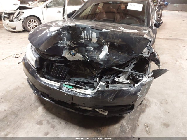 44411191 :رقم المزاد ، WBA7F2C57JB238818 vin ، 2018 Bmw Alpina B7 Xdrive مزاد بيع