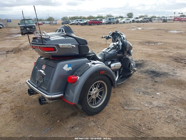 2021 HARLEY-DAVIDSON FLHTCUTG 1HD1MAF10MB858673 Photo 3