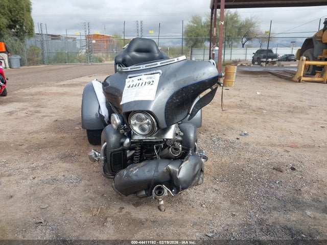2021 HARLEY-DAVIDSON FLHTCUTG 1HD1MAF10MB858673 Photo 4