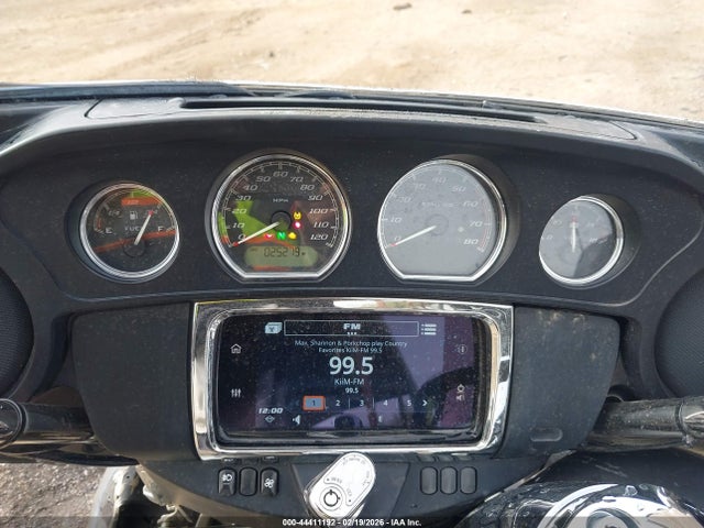 2021 HARLEY-DAVIDSON FLHTCUTG 1HD1MAF10MB858673 Photo 6