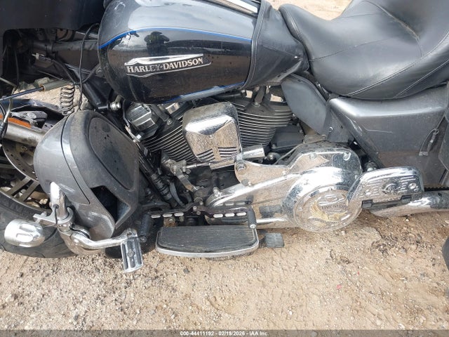 2021 HARLEY-DAVIDSON FLHTCUTG 1HD1MAF10MB858673 Photo 8