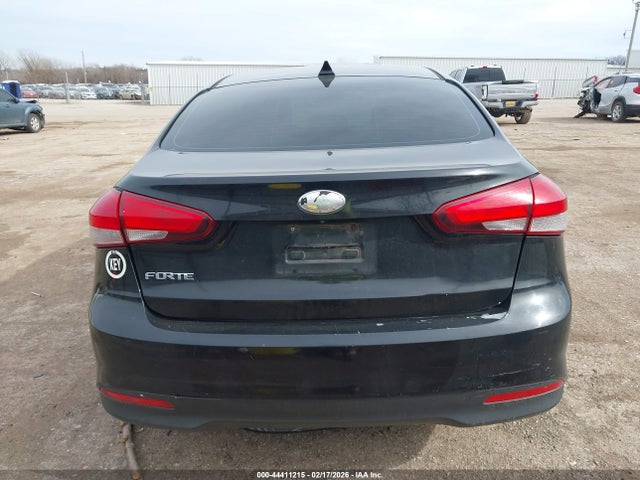Aukcja sprzedaży 2018 Kia Forte Lx, vin: 3KPFL4A77JE172605, numer aukcji: 44411215