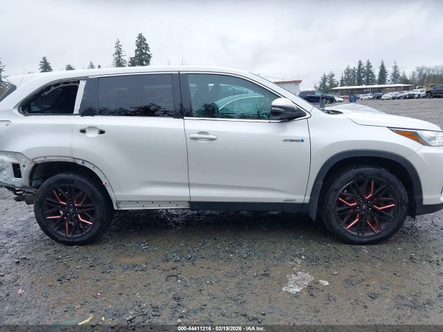 Toyota Highlander Hybrid Le 2019 5TDBGRFH0KS062715 Image 14