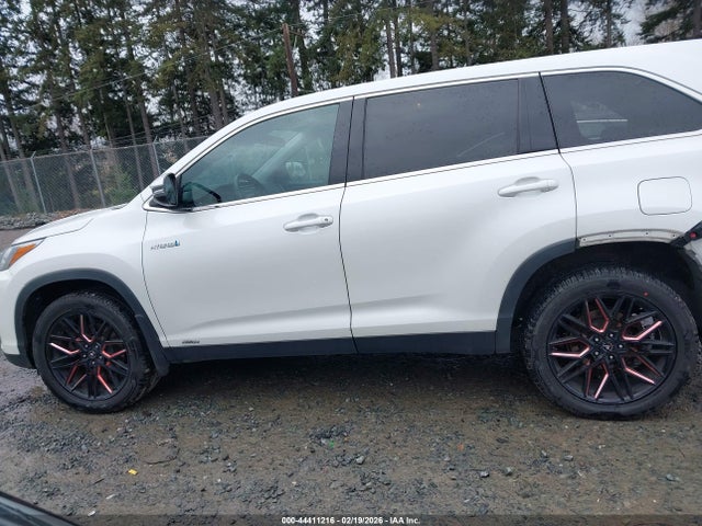 Toyota Highlander Hybrid Le 2019 5TDBGRFH0KS062715 Image 15