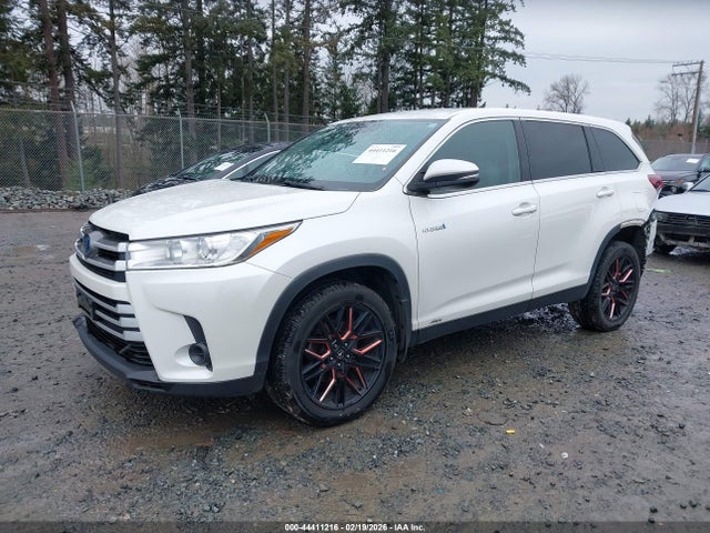 Toyota Highlander Hybrid Le 2019 5TDBGRFH0KS062715 Image 2