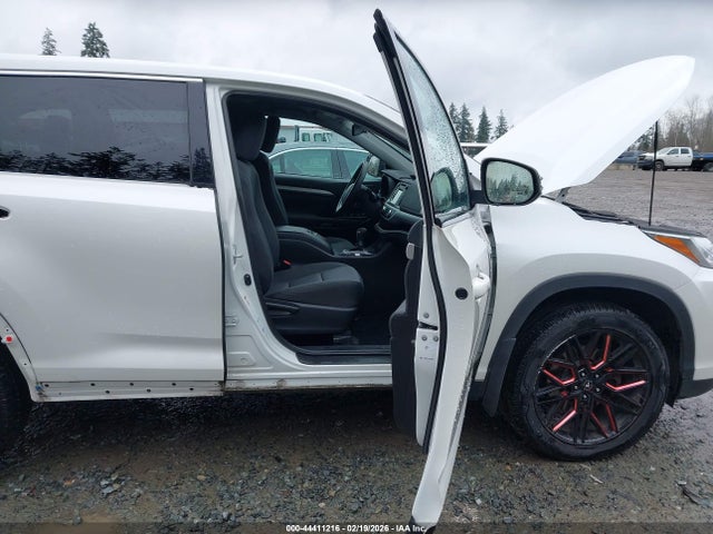 Toyota Highlander Hybrid Le 2019 5TDBGRFH0KS062715 Image 5