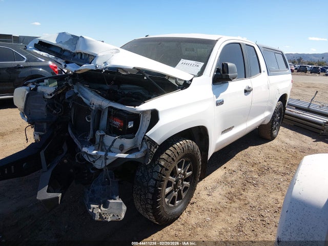 5TFUW5F12HX658306 Toyota Tundra Sr5 5.7l V8