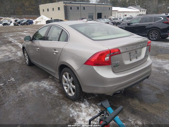 YV1612TK7G2392452 Volvo S60 T5 Premier