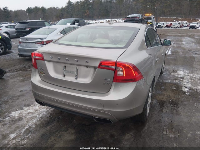 YV1612TK7G2392452 Volvo S60 T5 Premier