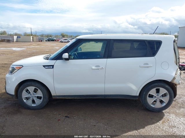 KNDJN2A25G7392914 KIA Soul