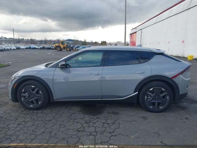 5XYC3DJC5SG011299 KIA Ev6 Light/wind/light Long Range