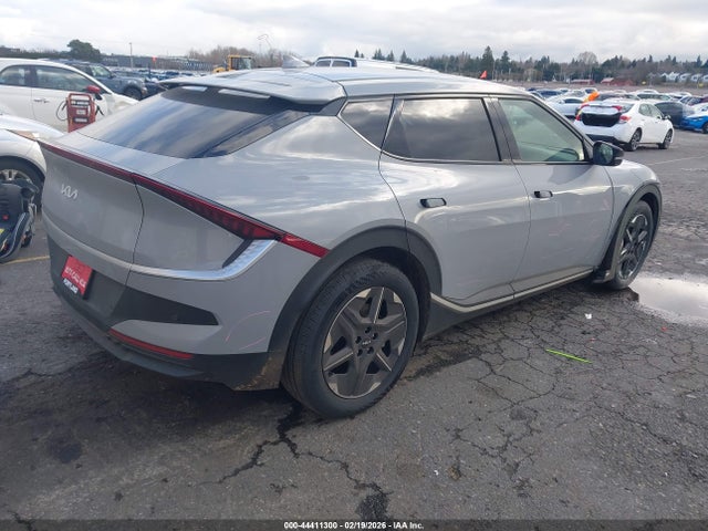 5XYC3DJC5SG011299 KIA Ev6 Light/wind/light Long Range