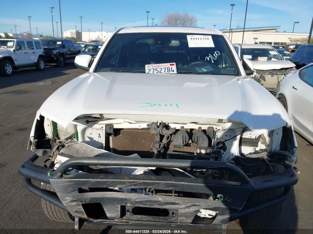 3TMCZ5AN7KM237658 Toyota Tacoma Trd Off Road