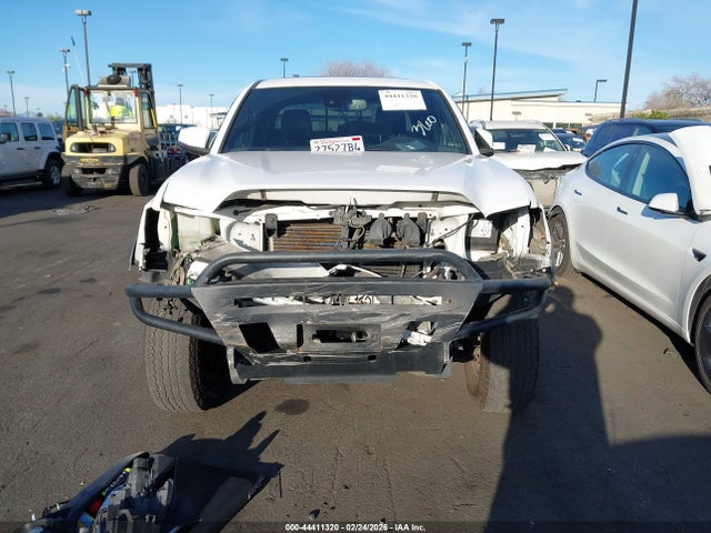 3TMCZ5AN7KM237658 Toyota Tacoma Trd Off Road