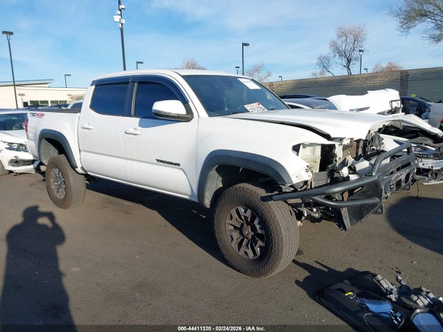 3TMCZ5AN7KM237658 Toyota Tacoma Trd Off Road